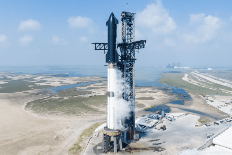 SpaceX lands Starship carrier after launch for the first time in history