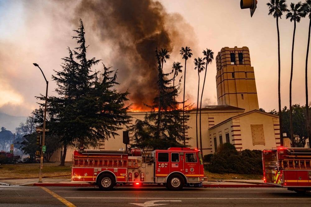 Death toll rises in Los Angeles due to large-scale wildfires