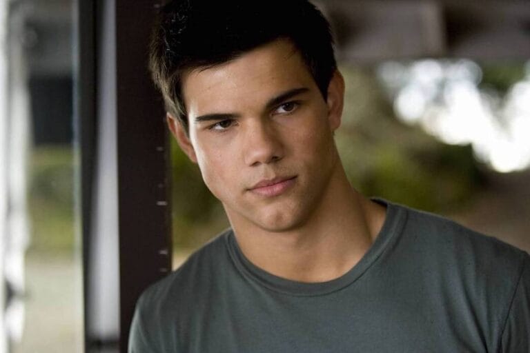 "Twilight" star Taylor Lautner to make a series about herself
