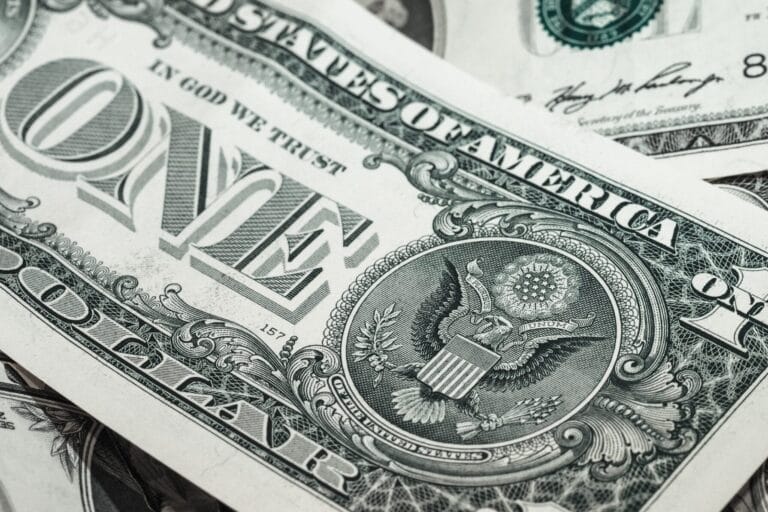 Dollar transfers exceed 50% of all international currency traffic for the first time - SWIFT