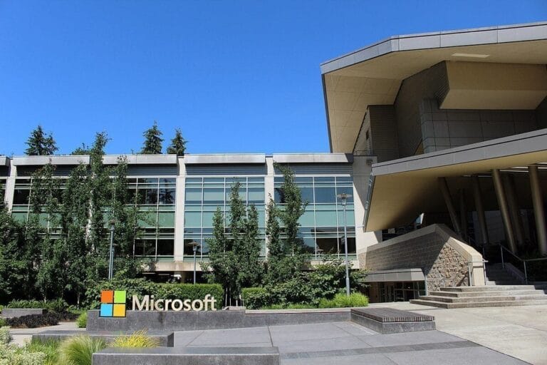 Microsoft announces Dragon Copilot, a new AI system