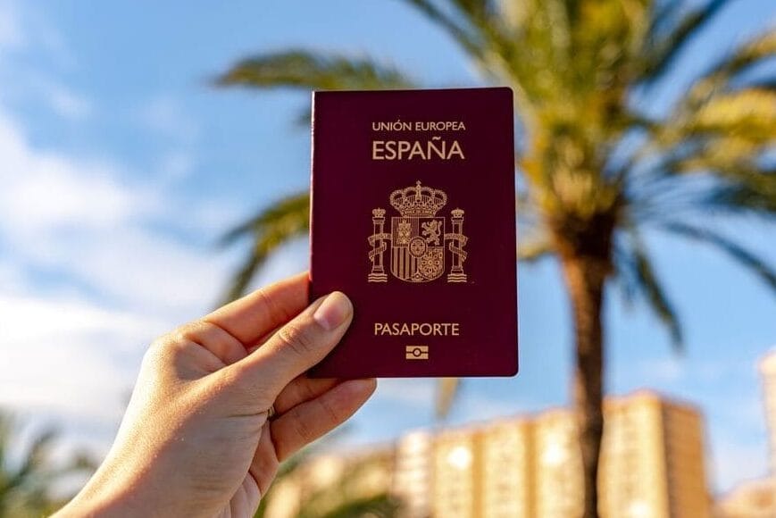 Spain stops issuing "golden" visas for foreign investors