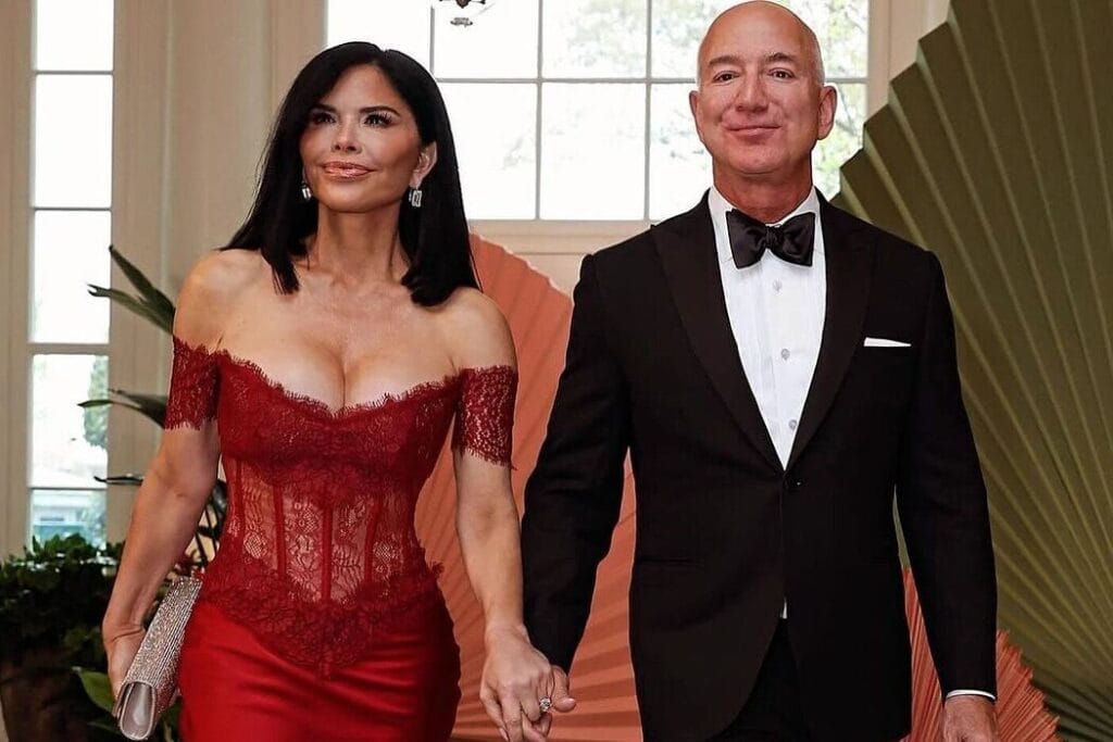 Jeff Bezos sold his Seattle estate for $63 million Jeff Bezos sold his Seattle estate for $63 million