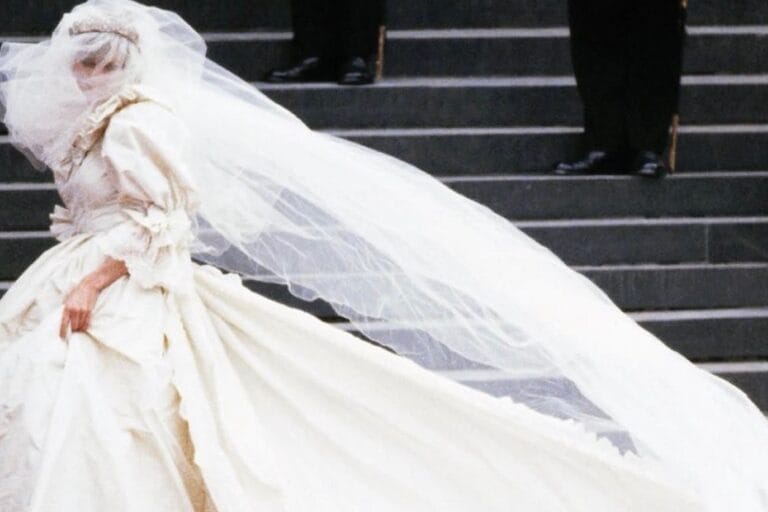 A film has been made about Princess Diana's wedding dress