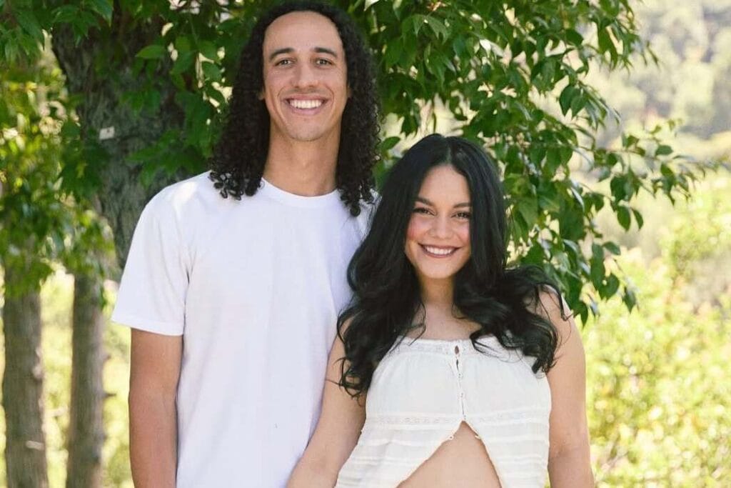 Vanessa Hudgens is going to be a mother again
