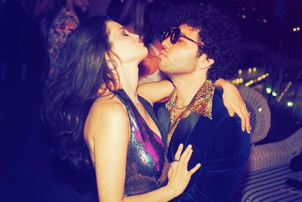 Selena Gomez celebrated her 33rd birthday with Benny Blanco and Taylor Swift Selena Gomez celebrated her 33rd birthday with Benny Blanco and Taylor Swift