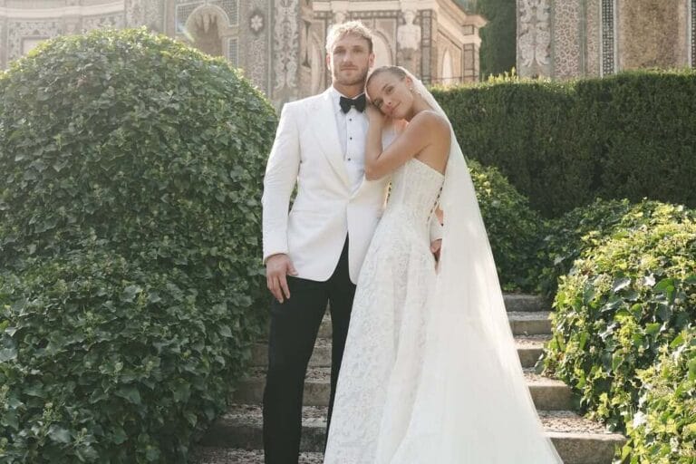 Model Nina Agdal got married