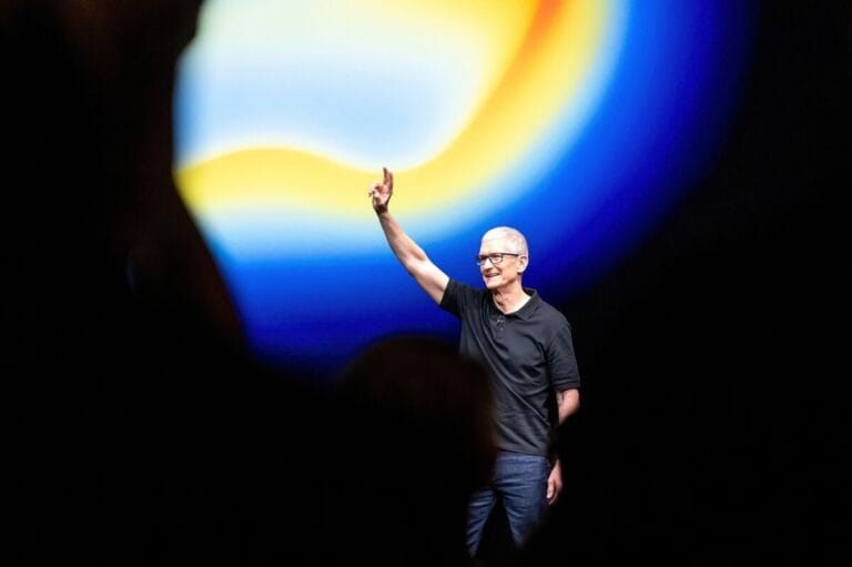 The thinnest iPhone and headphones with simultaneous translation: Apple held a traditional presentation of new products