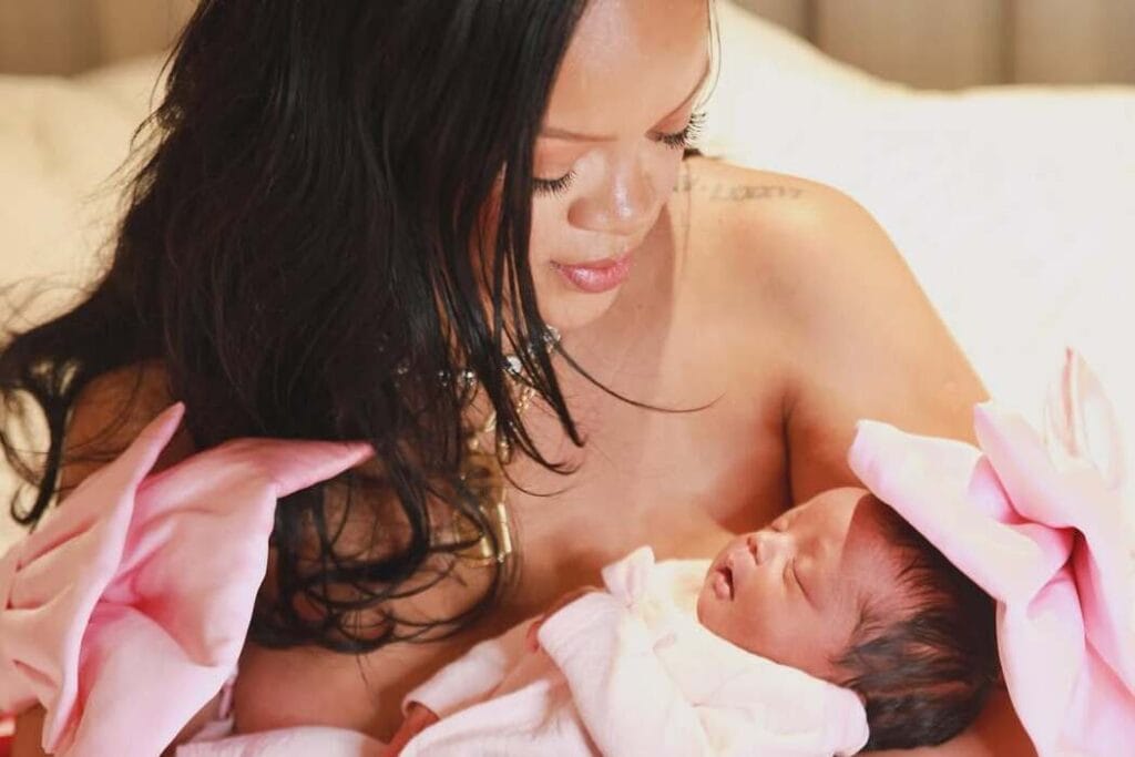 Rihanna gave birth to her third child Rihanna gave birth to her third child