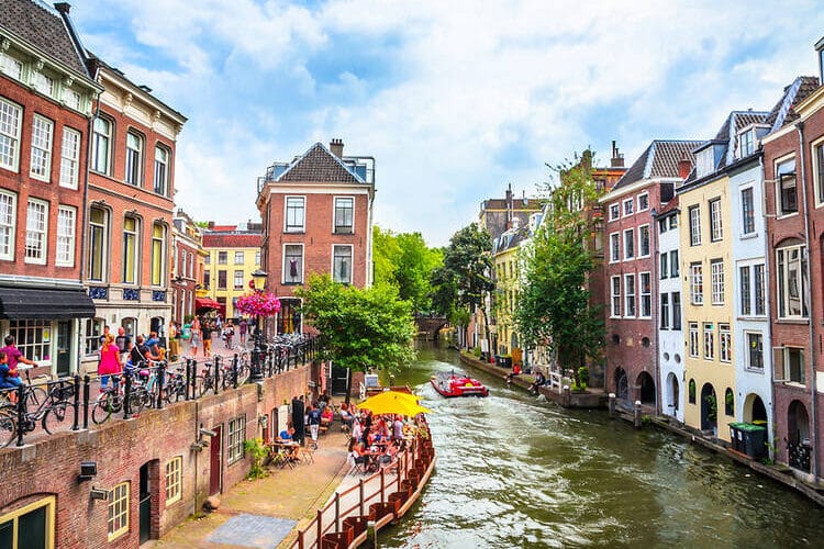 The Netherlands has switched to a 4-day workweek The Netherlands has switched to a 4-day workweek