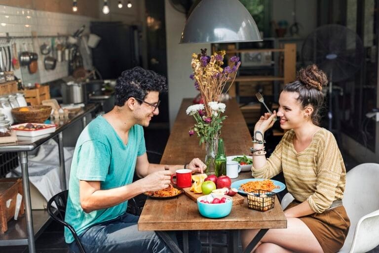 Nearly a third of singles in the Zoomer Generation go on dates just for the free meal