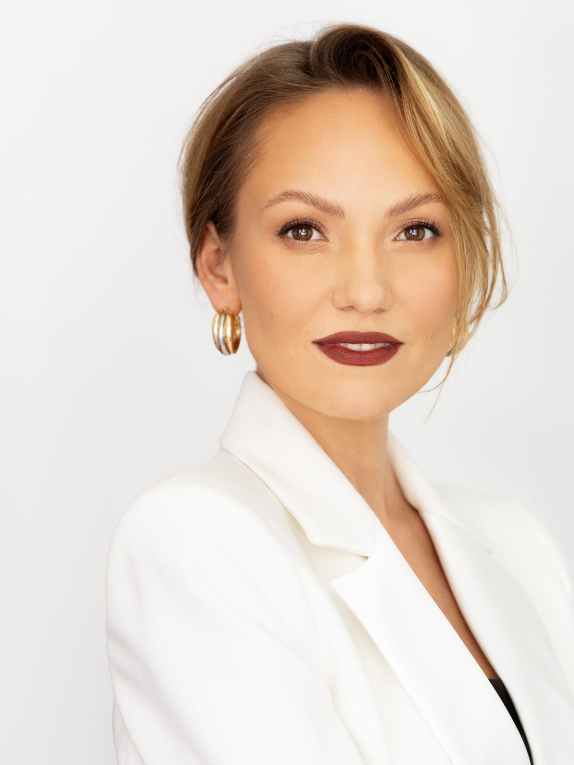 Anna Shevchenko: Beauty as Strength