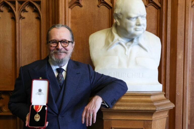 Gary Oldman knighted