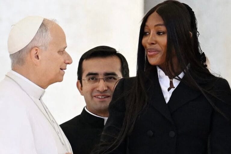 Naomi Campbell meets Pope