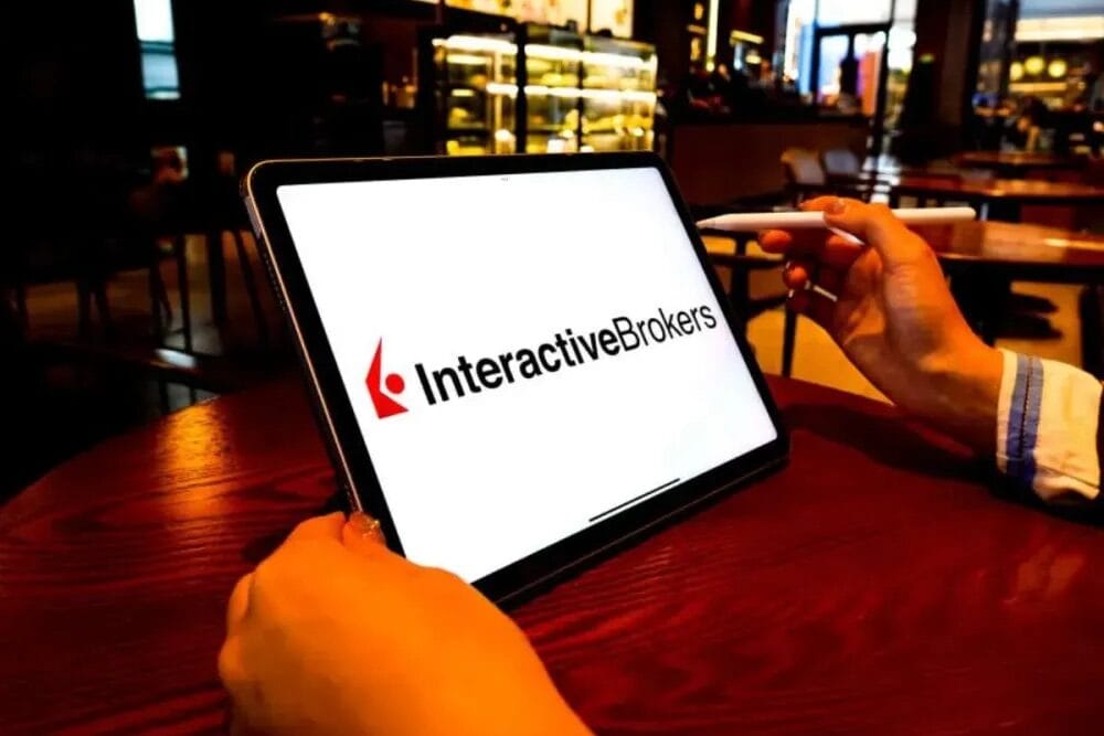 Interactive Brokers allows depositing USDC, RLUSD, and PYUSD stablecoins