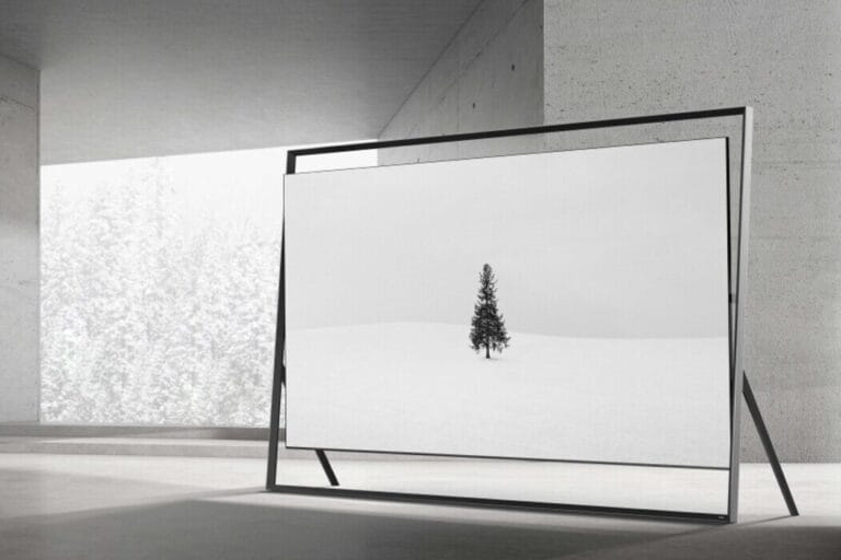 Samsung shows off the world's first 130-inch TV