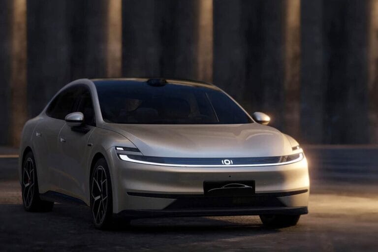 The world's first mass-produced electric car powered by sodium-ion batteries was unveiled