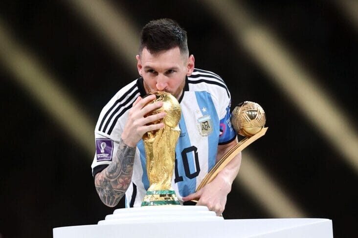 Messi scores 900th career goal