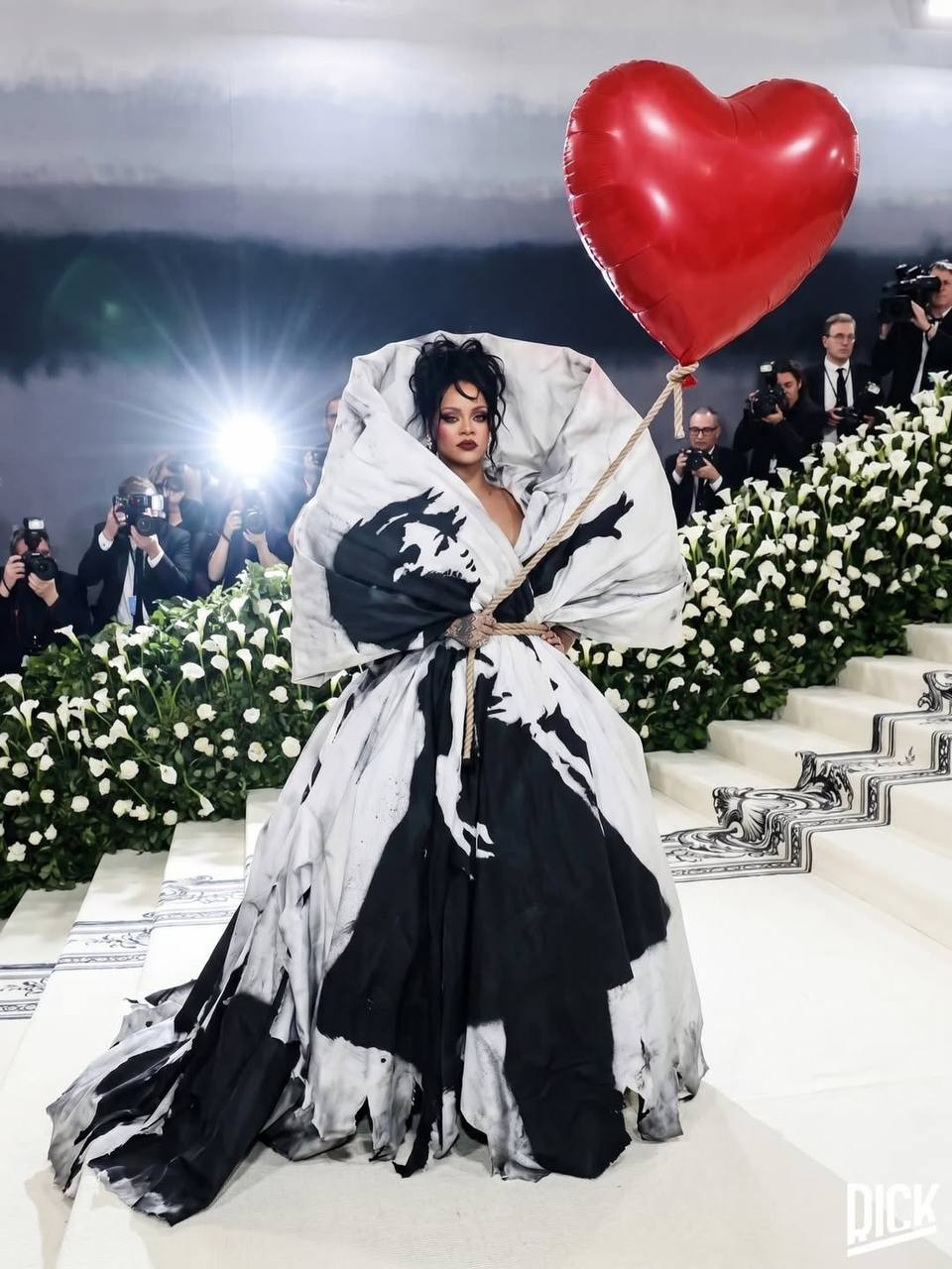У Нью-Йорку пройшов благодійний бал Met Gala 2026