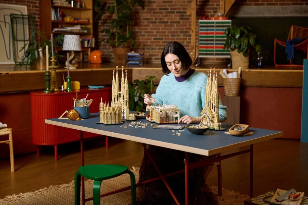 Lego presents the largest set in history - Sagrada Família