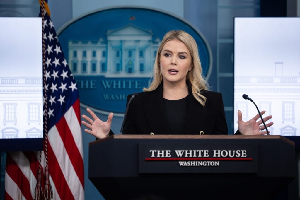Trump spokesperson Karoline Leavitt resigns